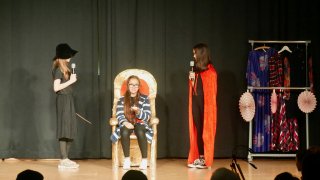 Theater Monsterprüfung